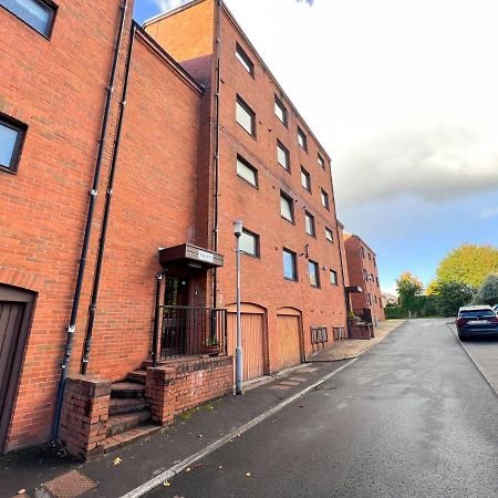 Anniesland Glasgow 1Bd Flat - Free Parking Kültér fotó