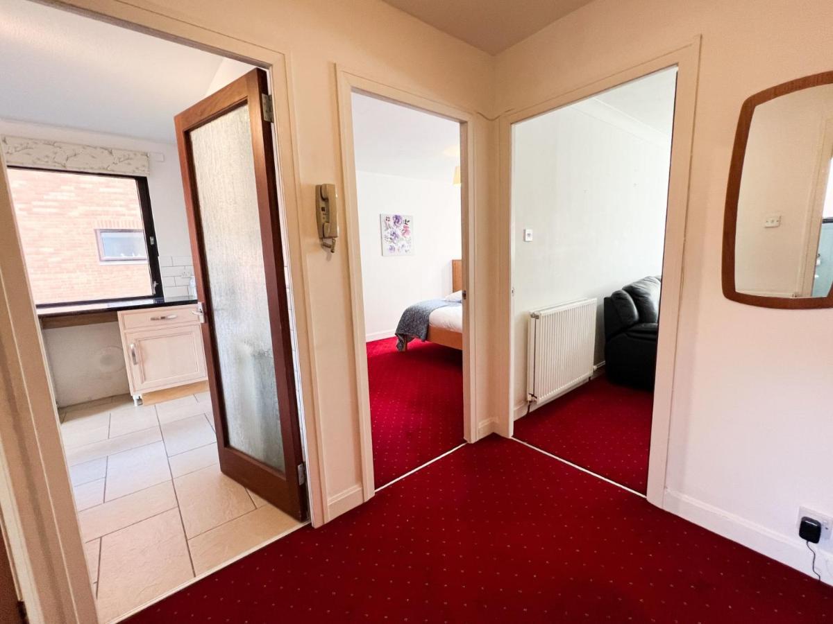 Anniesland Glasgow 1Bd Flat - Free Parking Kültér fotó