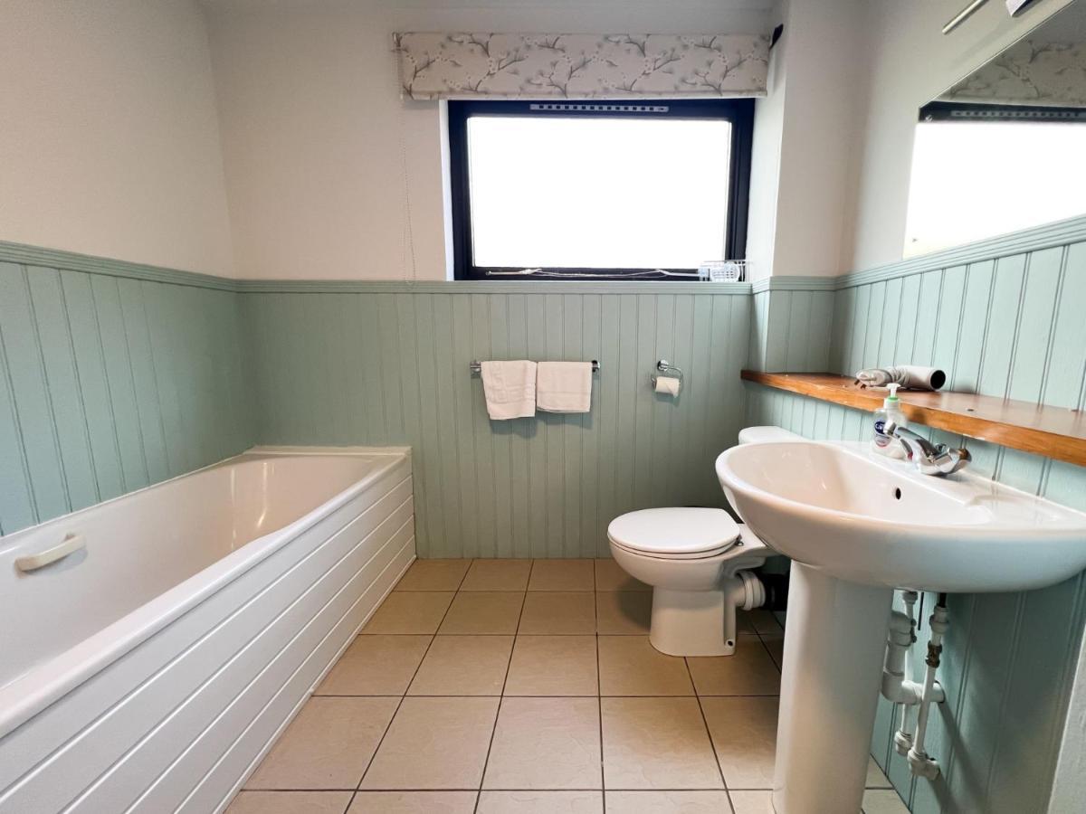 Anniesland Glasgow 1Bd Flat - Free Parking Kültér fotó