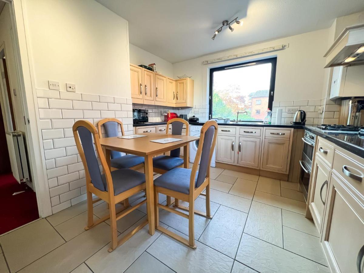 Anniesland Glasgow 1Bd Flat - Free Parking Kültér fotó